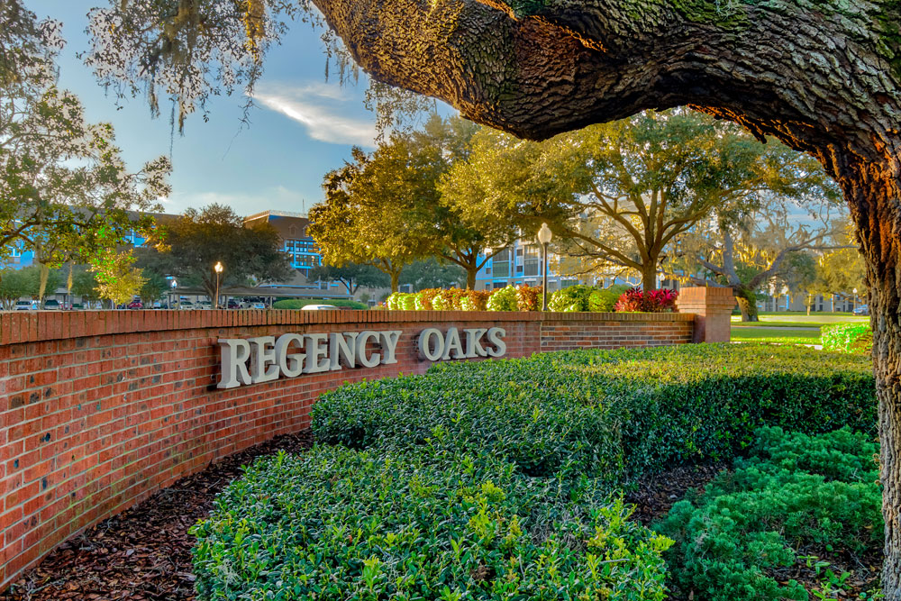 Regency Oaks front entrance